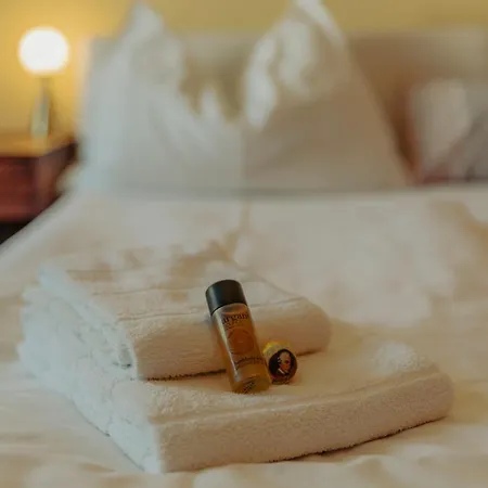 Arte Vida Boutique Guesthouse Apartment