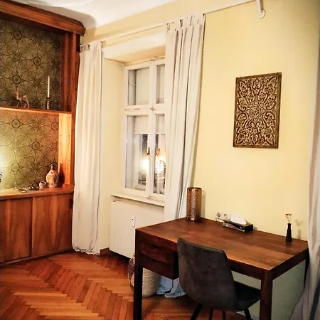 Arte Vida Boutique Guesthouse Apartment *